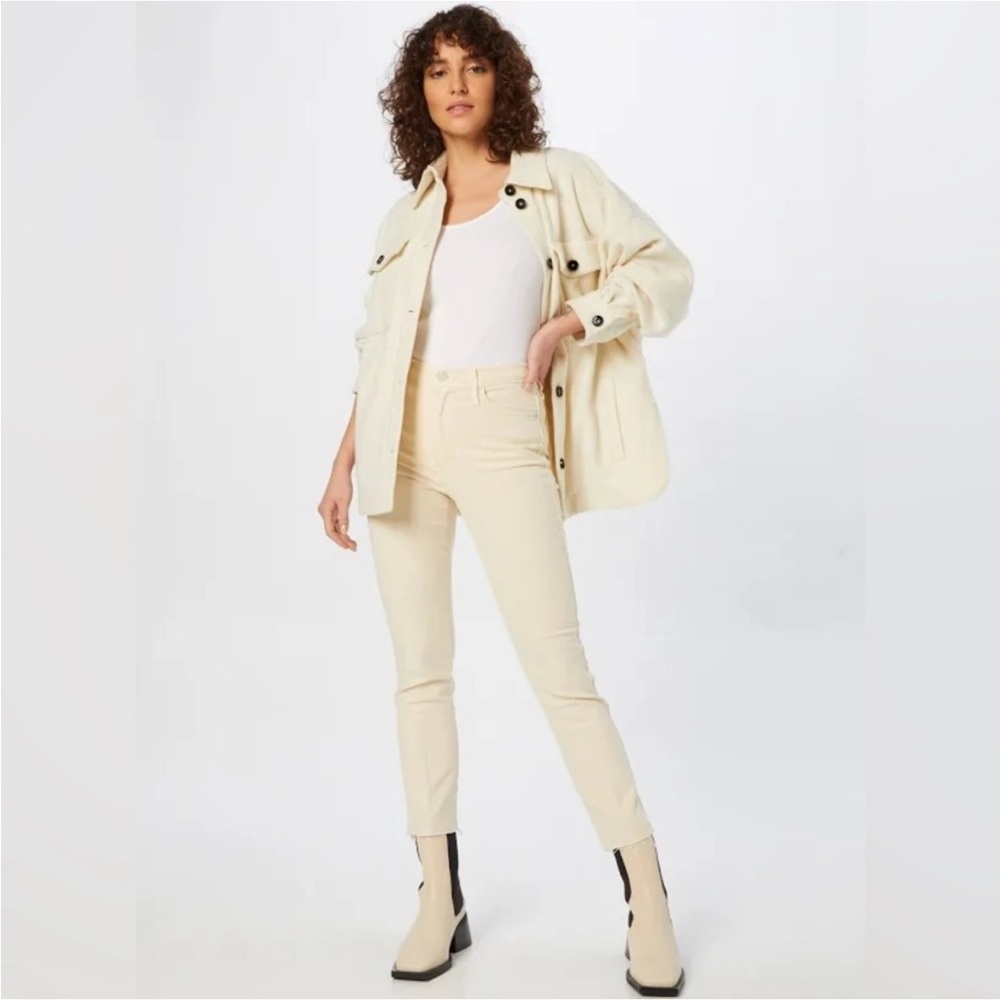 MOTHER High Waisted Rascal Ankle Fray Jeans in Chalk It Up Off White Size 24